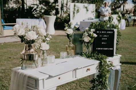 Table Registration Wedding, Guest Registry Table Ideas, Wedding Gift Table Decorations Elegant, Video Wedding Guest Book Ideas, Wedding Guest Check In Table, Welcome Table Wedding Entrance Guest Books, Ceremony Entrance Table, Register Table Wedding, Wedding Registration Table Decoration