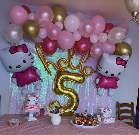 Birthday Decorations Hello Kitty, Hello Kitty Birthday Decorations Party Themes, Hello Kitty 5th Birthday Party Ideas, Hello Kitty Backdrop Ideas, Hello Kitty 3rd Birthday Party, Hello Kitty 1st Birthday Party Ideas, Hello Kitty Decorations Birthday, Hello Kitty Birthday Party Ideas Decoration, Diy Hello Kitty Birthday Party Ideas