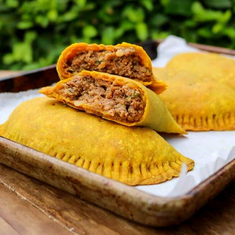 How to Make Vegan Jamaican Beef Patties Beef Patty Dinner Ideas, Veggie Jamaican Patties, Jamaican Patties Recipe, Vegan Jamaican, Jamaican Patties, Beef Patties Recipes, Jamaican Beef Patties, Jamaican Patty, Patty Recipe