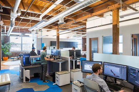 Open plan workspace at FUSE Animation’s Minneapolis offices Animation Studio Office, Animation Office Interior Design, Animation Studio Workspaces, Animation Office, Office Open Plan, Balcony Interior, Creative Home Office, Tech Office, Small Office Design Interior