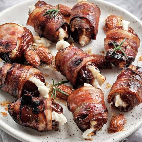 Dates With Goat Cheese, Date Recipes Healthy, Dates Recipes, Bacon Dates, Cane Syrup, Wrapped Dates, Bacon Wrapped Dates, Filling Snacks, Date Recipes