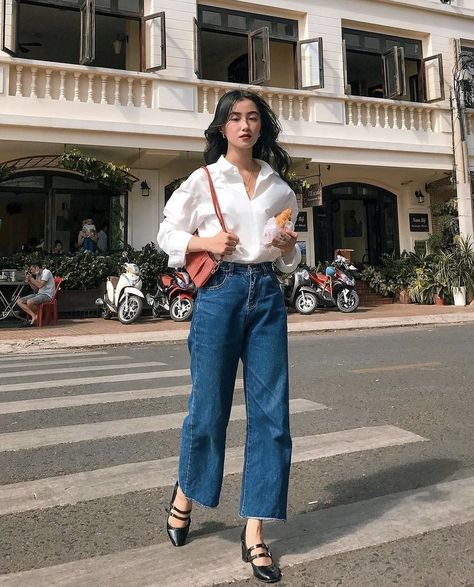 Marry Jane Shoes Outfits, Marry Jane Outfits, Ways To Style Baggy Jeans, Coat Ootd, Style Baggy Jeans, Marry Jane, Summer Workwear, Classic Style Outfits, Mode Inspo