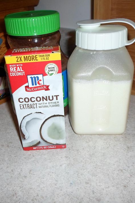 Homemade Coconut Coffee Creamer Coconut Creamer Recipe, Coconut Coffee Creamer, Flavored Coffee Creamer Recipes, Coconut Cream Coffee, Pistachio Coffee, Coconut Creamer, Flavored Coffee Creamer, Homemade Coffee Creamer, Coffee Creamers