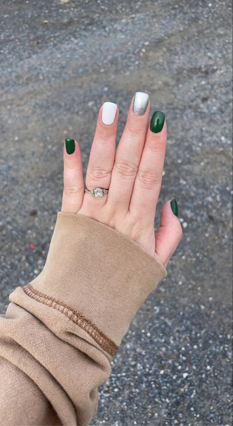 Green White Silver Nails, Green White Black Nails, Gray And Green Nails, Silver And White Nails Short, White Nails With Green Accent, Tri Color Nails, Green And White Gel Nails, Tricolor Nails, Green White Nails