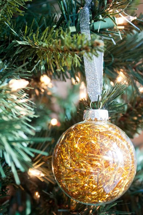 I've been so inspired by the subtle Christmas decor ideas floating around the web right now, hence my silver and gold colour palette for ... Foam Ornaments, Christmas Corner, Clear Christmas Ornaments, Xmas Balls, Christmas Service, Santas Coming, Beautiful Ornaments, Ornament Diy, Crafts Decor