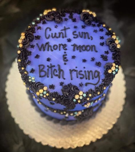 Megan Core, 26 Birthday Cake, Funny Cakes, 19th Birthday Cakes, 25th Birthday Cakes, Funny Birthday Cakes, Food Memes, Pretty Dessert, Creative Birthday Cakes