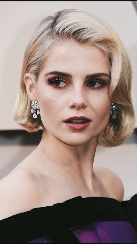 Oscars Hair, Hollywood Glam Hair, Oscar Hairstyles, Old Hollywood Hair, Bob Wedding Hairstyles, Hollywood Curls, Short Hair Bride, Lucy Boynton, Guest Hair