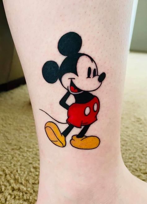 Mikey Mouse Tattoo, Mickey Tattoos, Mickey Mouse Tattoo Stencil, Mickey Mouse Tattoo Ideas, Tattoo Miki Mouse, Disney Tattoos Mickey, Minion Tattoo, Small Black Tattoos, Matching Tattoos For Siblings