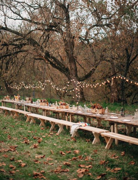 Fall Wedding Trends, Cozy Wedding, Urban Wedding Venue, Deco Champetre, Decor Shabby Chic, Wedding Venue Inspiration, Space Wedding, Urban Wedding, Table Set Up