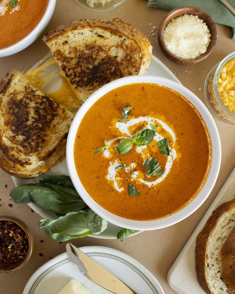 Roasted Tomato Soup and Grilled Cheese Healthy Grilled Cheese, Tomato Soup Grilled Cheese, Soup And Grilled Cheese, Tomatoes Roasted, Perfect Grilled Cheese, Gourmet Grilled Cheese, Fresh Tomato Recipes, Tomato Bisque, Meat Salad