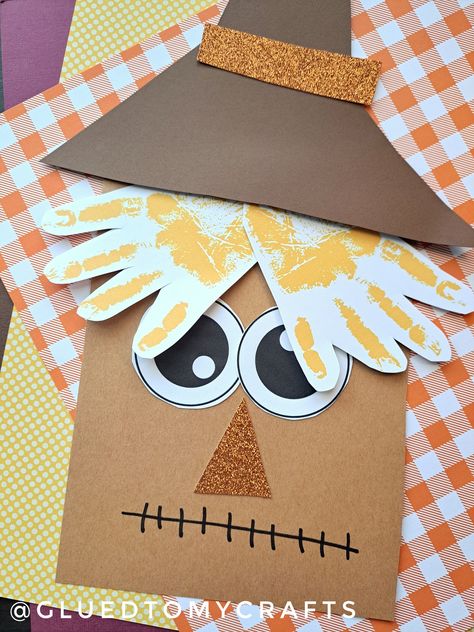 Easy Fall Handprint Crafts, Fall Themed Crafts For Kindergarten, Arts And Crafts For September, Scarecrow Preschool Crafts Easy, Scarecrows For Preschool, Fall Class Projects, Fall Toddlers Craft, September Crafts Preschool Activities For Preschoolers, Infant Scarecrow Craft