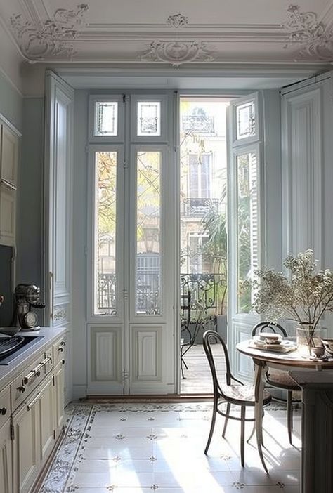 How to Achieve the Classic French Parisian Kitchen Look in Your Home Parisian Inspired Office, French Home Inspiration, French Kitchen Aesthetic, Parisian Chic Style Home, Modern Parisian Kitchen, Parisian Kitchen Design, French Parisian Kitchen, Modern Interior Design Bedroom, French Modern Interior