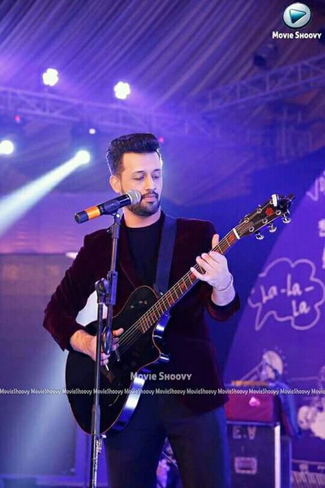 atif aslam hd pic Atif Aslam Hd Photos, Q Photo, Male Singers, Indian Wedding Photography Couples, Photoshop Tutorial Photo Editing, Abdul Kalam, Funny Baby Quotes, Atif Aslam, Bestest Friend