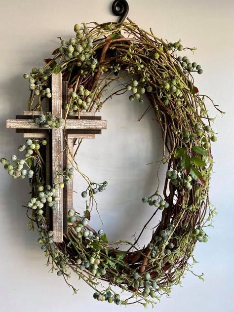 Easter Wreath Cross, Easter Wreaths For Front Door, Easter Mesh Wreaths, The Old Rugged Cross, Easter Door Wreaths, Wreath Ring, Wreath Cross, Ring Wreath, Rugged Cross