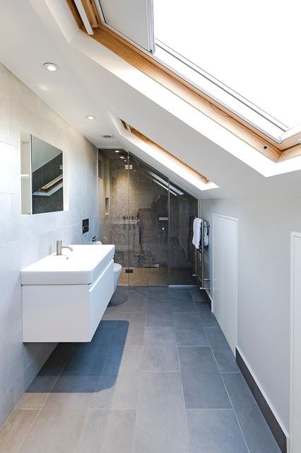 Georgian Renovation, Ensuit Bathroom, Loft Bathrooms, Loft Bathroom Ideas, Bathroom London, Sloped Ceiling Bathroom, Loft Ensuite, Small Attic Bathroom, Loft Attic