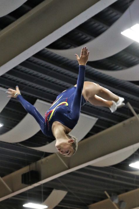 Highlights from Gymnastics Ontario's 2018 season finale Provincial Championships for Trampoline and Tumbling as hosted by Osborne Academy of Acrobatics. Tumbling Aesthetic, Motion Poses, Aesthetic Gymnastics, Gymnastics Pics, Gymnastics Trampoline, Gym Girlies, Sports Poses, Gucci Campaign, Tumbling Gymnastics