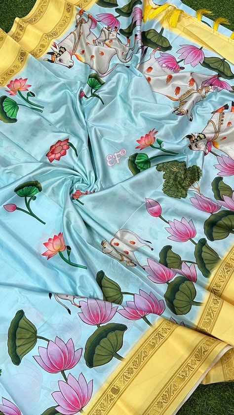 Pichwai Pattern, Gadwal Silk Sarees, Floral Sarees, Saree Painting Designs, Saree Painting, New Saree Designs, Hand Painted Dress, Hand Painted Sarees, Saree Blouse Patterns