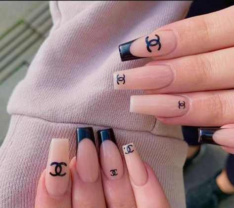 Chanel Aesthetic Nails, Chanel Design Nails, Christian Dior Nails, Channel Nails Designs Chanel, Channel Nails Designs, Designer Nails Dior, Dior Nails Design, Coco Chanel Nails, Prada Nails