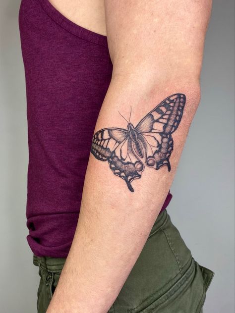 Mens Butterfly Tattoo Arm, Jb Tattoo, Mens Butterfly Tattoo, Underarm Tattoo, Elbow Tattoos, Butterfly Tattoos, Body Modification, Ink Ideas, Body Modifications