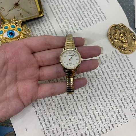 Vintage Gold Tone Timex Womens Watch Vintage Gold Watch, You Never Know, Silver Watch, Vintage Watches, Ask Questions, Vintage Gold, The Band, Womens Watches, You Never