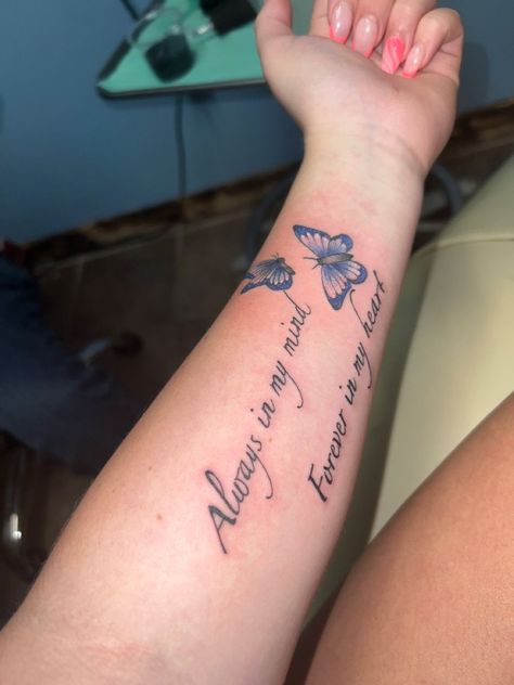 Tattoo Ideas For Late Mom, Tattoos For Grandfathers In Memory Of, Tatoo For Loss Of Love, Tattoo Ideas Female Rip Grandma, Tatto For Passed Family, Butterfly Tattoo For Someone Who Passed, Dedication Tattoos Grandma, Grandpa Tattoo In Memory Of For Women, Small Memorial Tattoos Cousin