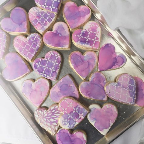 L 💕 O 💕 V 💕 E Painting Cookies, Watercolor Cookies, Cooking Projects, Gourmet Bakery, Heart Watercolor, Pink Cookies, Paint Cookies, Iced Sugar Cookies, Decorating Cookies