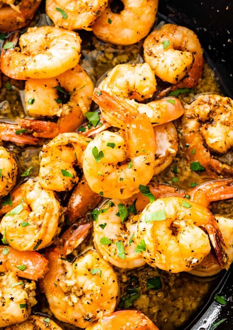 Easy Pan Seared Shrimp Recipe with Garlic Butter Pan Seared Shrimp, Easy Bruschetta Recipe, Pan Fried Shrimp, Seared Shrimp, Buttered Shrimp Recipe, Lemon Garlic Butter Shrimp, Recipe With Garlic, Juicy Shrimp, Garlic Butter Shrimp