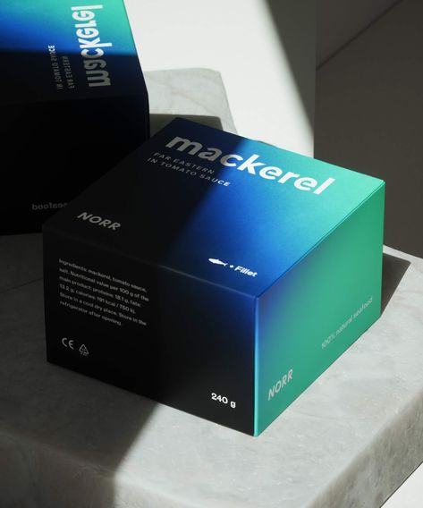 Dark Blue Packaging, Charger Packaging Design, Blue Packaging Design, Futuristic Packaging, Tech Packaging, Modern Packaging Design, Blue Packaging, Canned Seafood, North Design