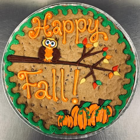 Funny Cookie Cakes, Giant Cookie Decoration Ideas, Thanksgiving Cookie Cakes, Fall Themed Cookie Cake, Fall Cookie Cakes, Big Cookie Decorating Ideas, Fall Message Cookie Ideas, Fall Cookie Cake, Fall Cookie Cakes Decorated