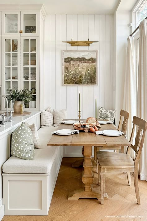 Bench Seat Breakfast Nook, Small Table With Storage, Breakfast Banquette Ideas, Modern Farmhouse Nook, Breakfast Nook Bench Storage, Breakfast Nook Next To Kitchen, Storage Bench Kitchen, Bench For Breakfast Nook, Cozy Breakfast Nook Bay Window