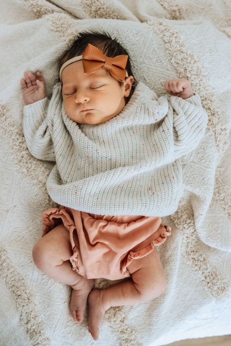 Fall Newborn Outfits, Preppy Newborn, Baby Girl Sweater Outfits, Newborn Sweater Outfit, Newborn Fall Outfits Girl, Baby Sweater Onesies, Infant Fall Outfits Girl, Newborn Oversized Sweater Outfit, Newborn Sweater