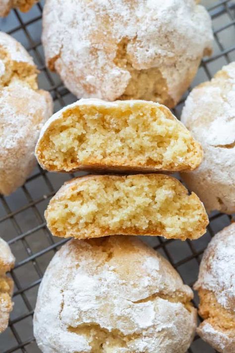 These keto almond cookies have crisp edges, tender tops and soft centers, you won't believe they are low carb! 5 ingredients and ready in minutes! Keto Almond Cookies, Recipes With Almond Flour, Keto Snack Recipes, Italian Almond Cookies, Almond Meal Cookies, Keto Cookie Recipes, Almond Butter Cookies, Almond Flour Cookies, No Flour Cookies