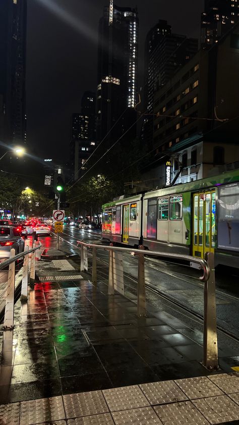 Melbourne City Wallpaper, Karan Core, Australia City Aesthetic, Melbourne At Night, Korea City Aesthetic, Melbourne City Aesthetic, Night City Vibes, Melbourne Aesthetic, City Melbourne