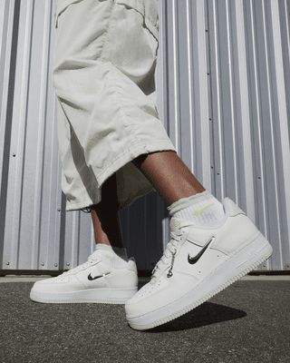 Nike Air Force 1 07, Green Style, Cold Shoulder Long Sleeve, For A Reason, Perfect Shoes, Nike Air Force 1, Shoe Style, Outfits Ideas, Green Fashion