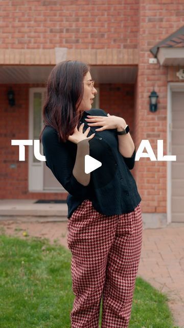 Videographer | Reels | Content creator | Canada 🇨🇦 on Instagram: "How to get under text 📝🎬  You just need a phone and a CapCut application.  Follow for more editing ideas!   #capcutedit #capcut #capcuttutorial  #videoediting #videoeditor #editingtutorial #tutorial" Reels Editing Ideas, Reel Text Ideas, Reel Editing Ideas, Reels Ideas Instagram, How To Become A Video Editor, Cupcut Video Editing, Video Editing Apps For Reels, Capcut Reel Tutorial, Good Quality Capcut Tutorial