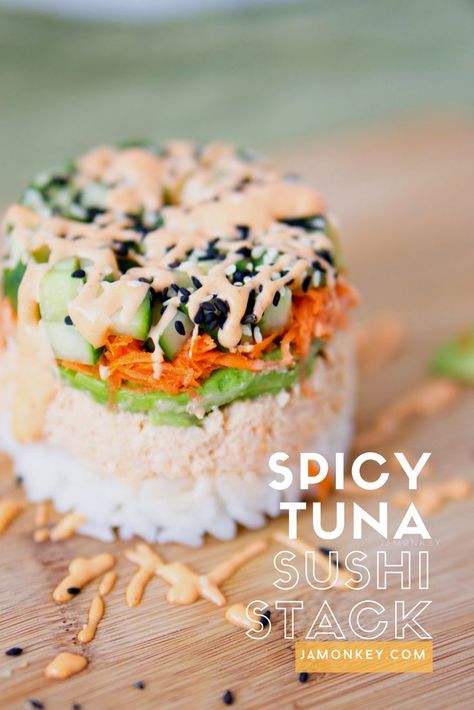 Spicy Tuna Sushi Stack recipe with a video on how to stack it. An awesome lunch idea. Sushi Stacks Recipe, Sushi Stack, Spicy Tuna Sushi, Resep Sushi, Tuna Sushi, Spicy Tuna, Lunch Idea, Tuna Recipes, Sushi Recipes