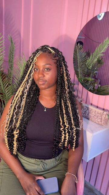 Black And Blonde Island Twist, Passion Twists, Black And Blonde, Beauty Lounge, Twist Hairstyles, Locs, Hair Inspo, Black Hair, Braids