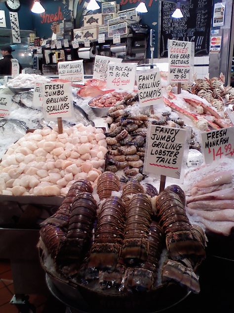 Pike Place Market Today Lunch at the Pub 2nd floor then to market to check it out Island Remodel, Fish Monger, Food Fish, Seafood Market, Fish Supplies, King Crab, Pike Place Market, Pike Place, Fish Market