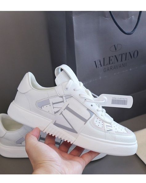 Valentino Shoes Men, Tas Traveling, Ferragamo Shoes Mens, Tennis Shoe Heels, Louis Vuitton Sneaker, Couple Sneakers, Luxury Shoes Women, Black Men Fashion Swag, Nike Air Shoes