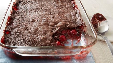 Chocolate Cherry Dump Cake, Cherry Dump Cake Recipe, Cherry Dump Cake, Betty Crocker Cake, Devils Food Cake Mix Recipe, Canned Cherries, Dump Cake Recipes, Dump Cake, Cherry Pie Filling