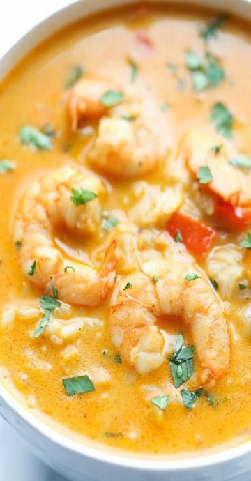 Thai Shrimp Soup, Shrimp Soup Recipes, Arabisk Mad, Soup Thai, Seafood Soup Recipes, Thai Shrimp, Recipe Soup, Shrimp Soup, Ayam Bakar