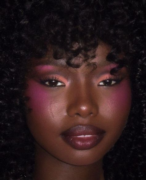 Heavy Blush Makeup, Cotton Candy Makeup, Makeup Looks Winter, J Makeup, Futuristic Makeup, Makeup Is Life, Cute Makeup Looks, Dark Makeup, Creative Makeup Looks