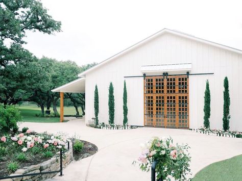 Farmhouse Style Wedding, Hill Country Wedding Venues, Wedding Venues Indoor, Modern Wedding Venue, Austin Wedding Venues, Hill Country Wedding, Dream Venue, Destination Wedding Venues, Round Rock