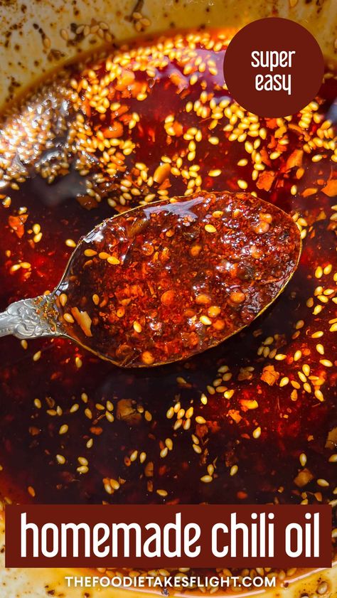 Red Chili Oil Recipe, Recipes With Chili Garlic Sauce, Simple Chili, Easy Homemade Chili, Chili Oil Recipe, Garlic Sauce Recipe, Chilli Oil, Easy Chili, Homemade Chili