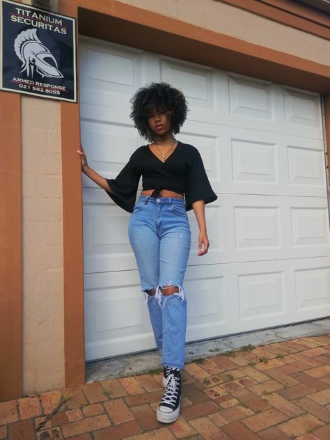 Black wrap top, Blue ripped mom jeans, Converse All Stars Platform Blue Jeans Outfit, Black Wrap Top, Jeans Converse, Blue Jean Outfits, Rip Mom, Converse All Stars, Ripped Mom Jeans, Platform Converse, Black Wrap