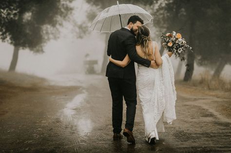 The Rain Was No Match for this Magically Moody Bohemian Wedding | Green Wedding Shoes Rain Wedding Photos, Rainy Wedding Photos, Wedding Fotos, Under An Umbrella, Rain Wedding, Rain Photo, Umbrella Wedding, Rainy Wedding, Wedding Picture Poses