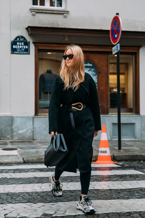 PFW Day 5 Winter Outfits Scandinavian, Denmark Street Style, Outfits Scandinavian, Fashionista Street Style, Autumn Winter Outfits, Denmark Street, Minimal Chic Style, Cardigan Blazer, Moda Paris