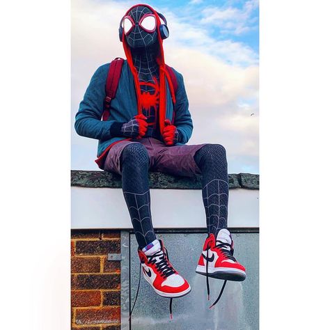 . So, I'm Spider-Man, and I'm not the only one, not by a long shot. . 2 weeks till MCM Birmingham 🕷🌻 . #spidermancosplay… Miles Morales Outfit, Miles Spiderman, Best Marvel Characters, Spiderman Ps4, Spiderman Costume, Spiderman Cosplay, Miles Morales Spiderman, Black Spiderman, Spiderman Spider