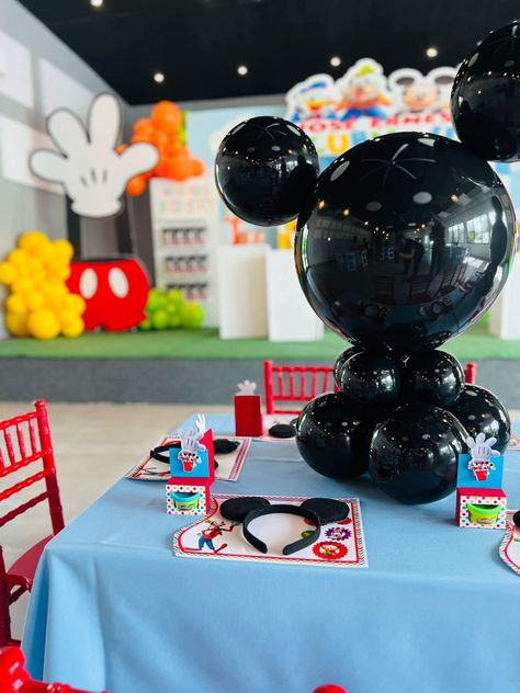 Mickey Mouse 1st Birthday Backdrop, Mickey Mouse Space Birthday, Mickey Funhouse Birthday, Mickey Centerpiece Ideas, Mickey Mouse Birthday Centerpieces, Disneyland Themed Birthday Party, First Birthday Boy Mickey Mouse, Mickey Mouse Funhouse Birthday, Mickey Mouse Table Decorations