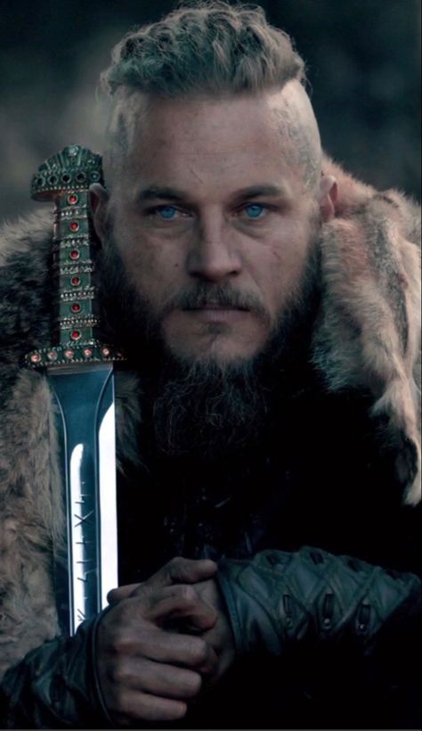 Viking Ragnar Lothbrok with his sword Viking Wallpaper Iphone, Ragnar Lothbrok Wallpapers 4k, Ragnar Lothbrok Wallpapers, Vikings Wallpaper Iphone, Wallpaper Vikings, Vikings Wallpaper, Green Serpent, Wallpaper Iphone 12, Clash Of Clans Game